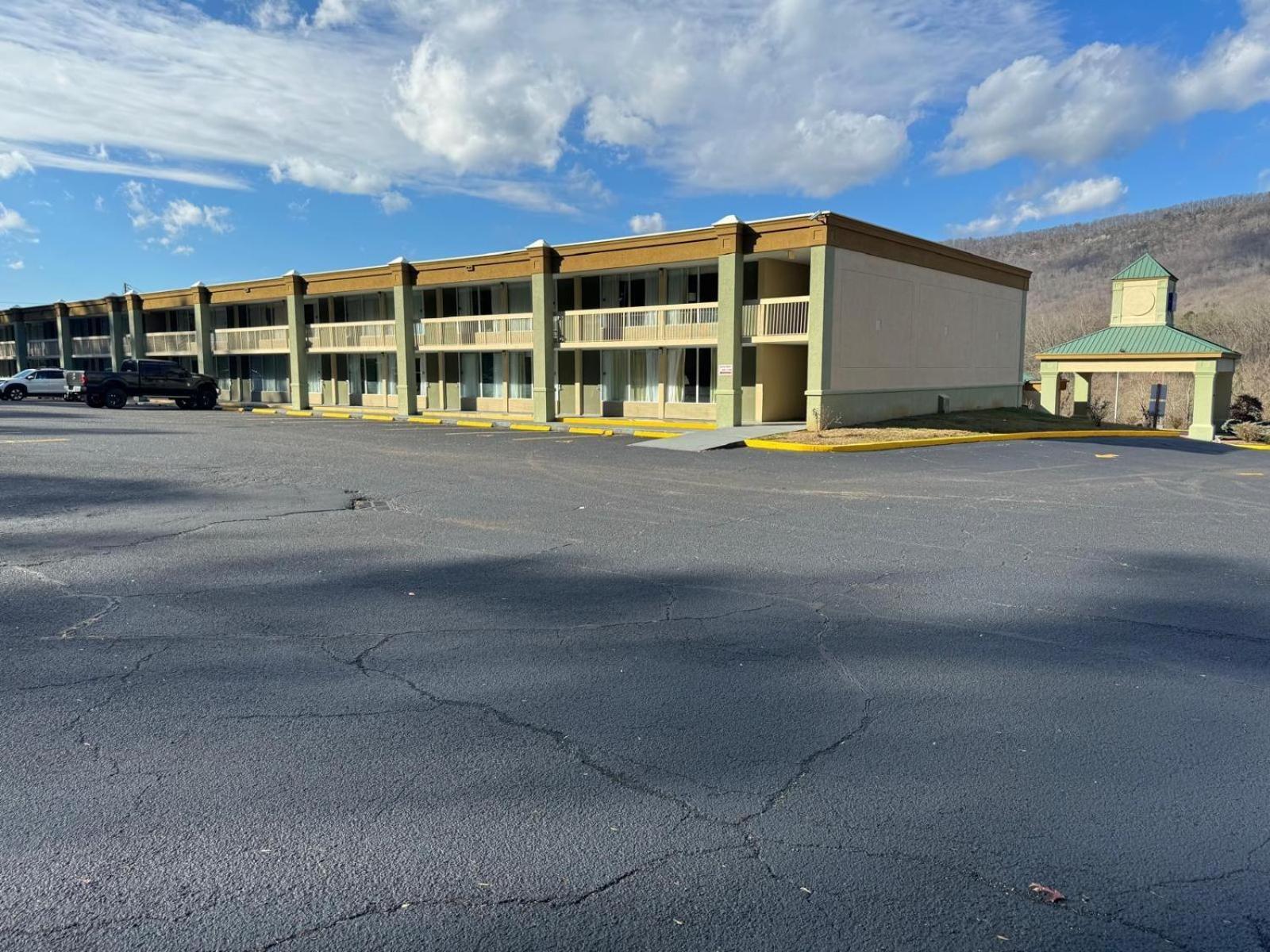 Quality Inn Harriman Luaran gambar